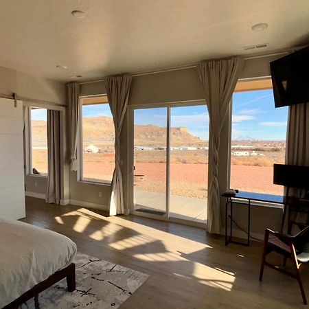 Page Arizona Border Town- Crimson Suite, Desert Canyon Getaway With Views Big Water Εξωτερικό φωτογραφία
